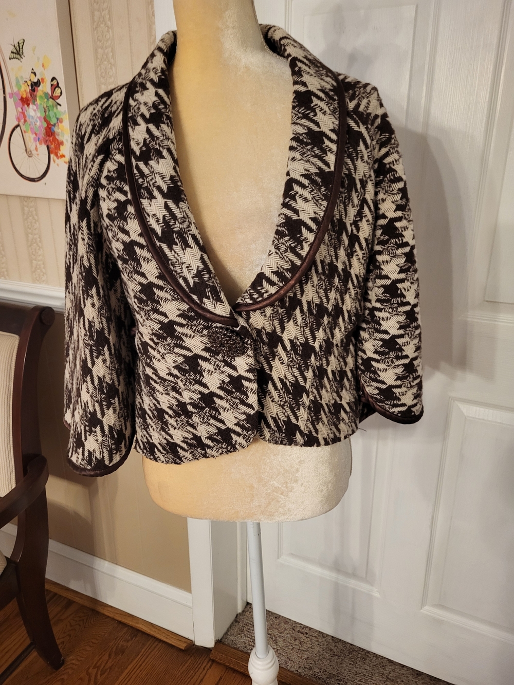 Vertigo Paris Black & Cream Houndstooth Cropped Shawl Collar Cardigan, Size L
